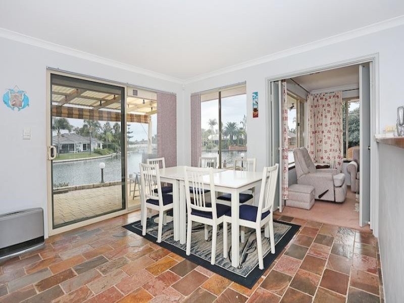 14 Donnelly Gardens, Dudley Park WA 6210