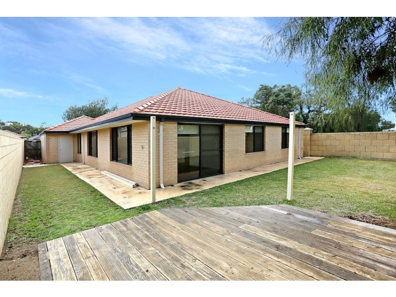 24 Honeydew Trail, Wannanup WA 6210