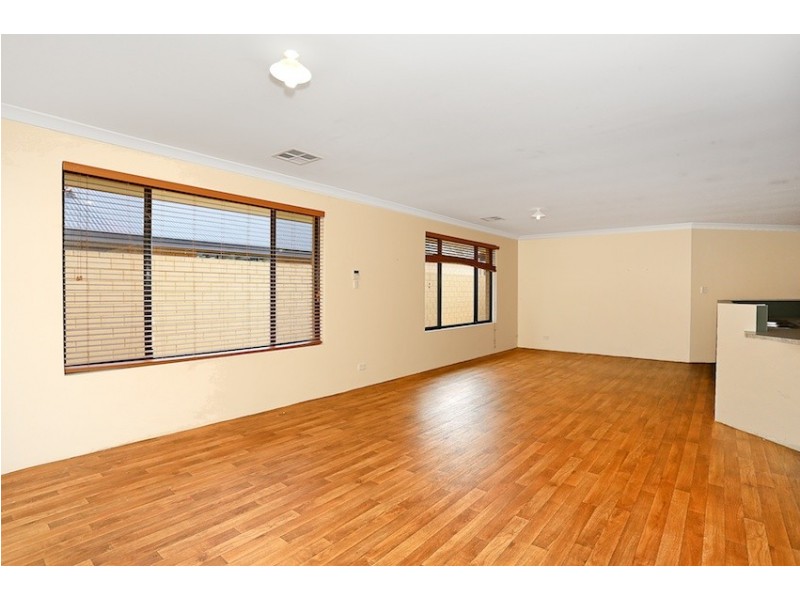 24 Honeydew Trail, Wannanup WA 6210