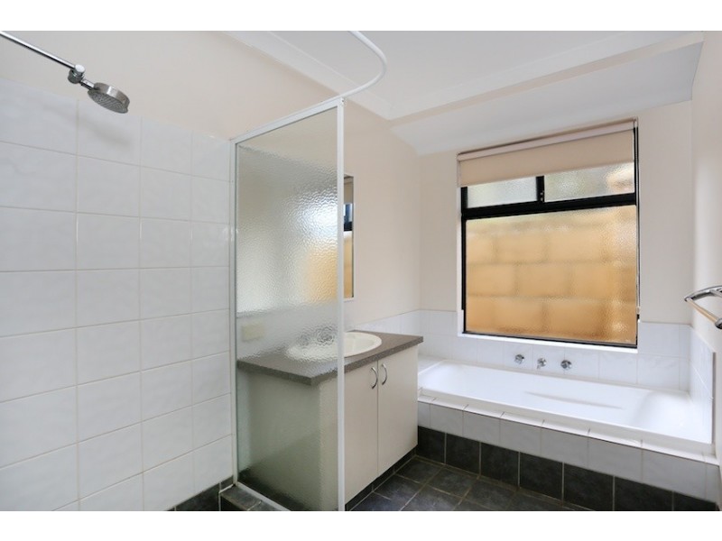 24 Honeydew Trail, Wannanup WA 6210