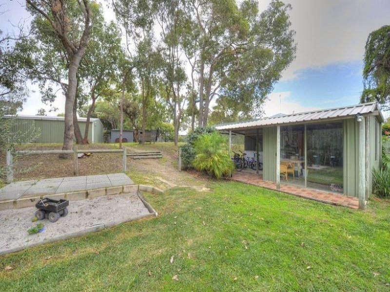 23 Silverton Crescent, Erskine WA 6210