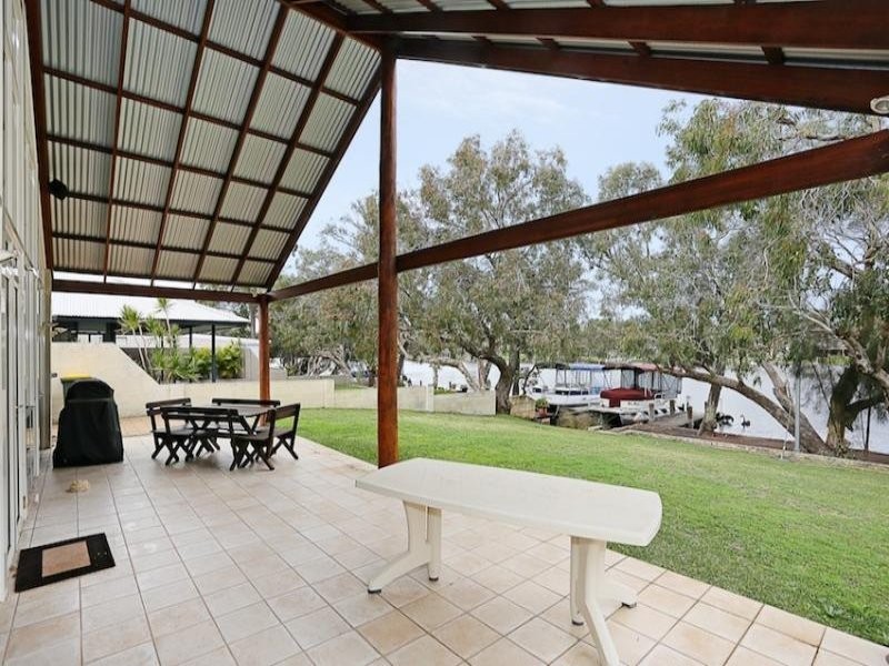 104 Culeenup Road, North Yunderup WA 6208
