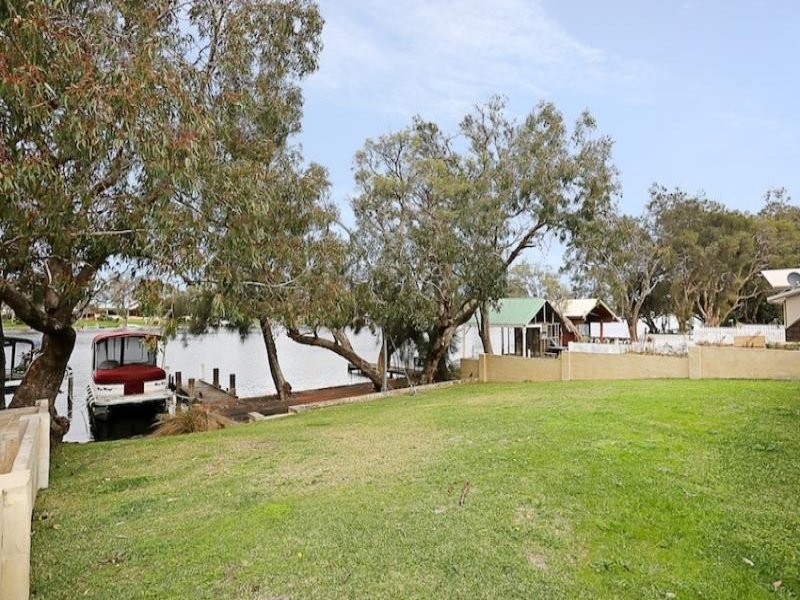 104 Culeenup Road, North Yunderup WA 6208
