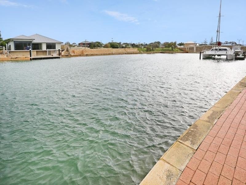 91 Sandpiper Island Retreat, Wannanup WA 6210