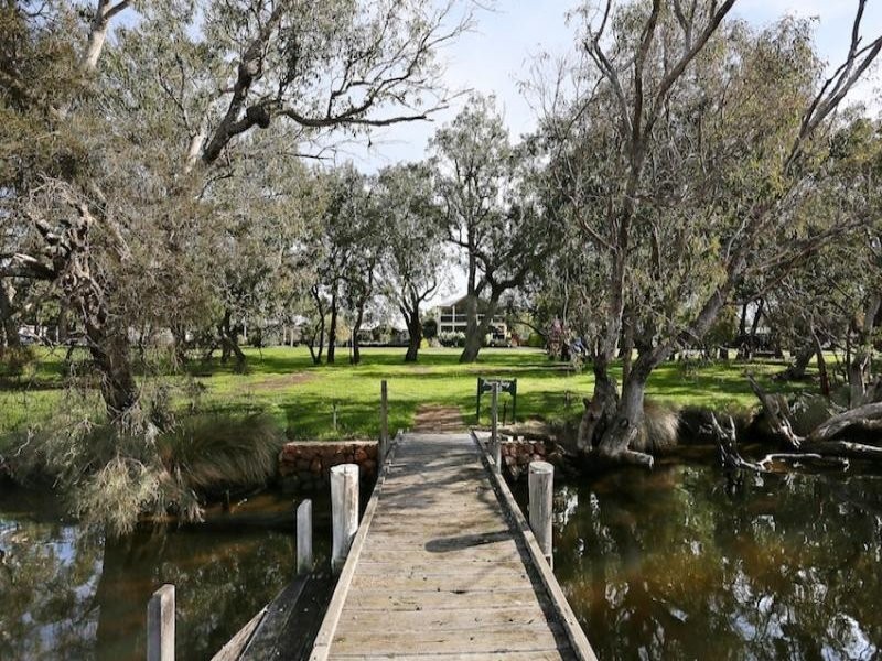 203 Culeenup Road, North Yunderup WA 6208