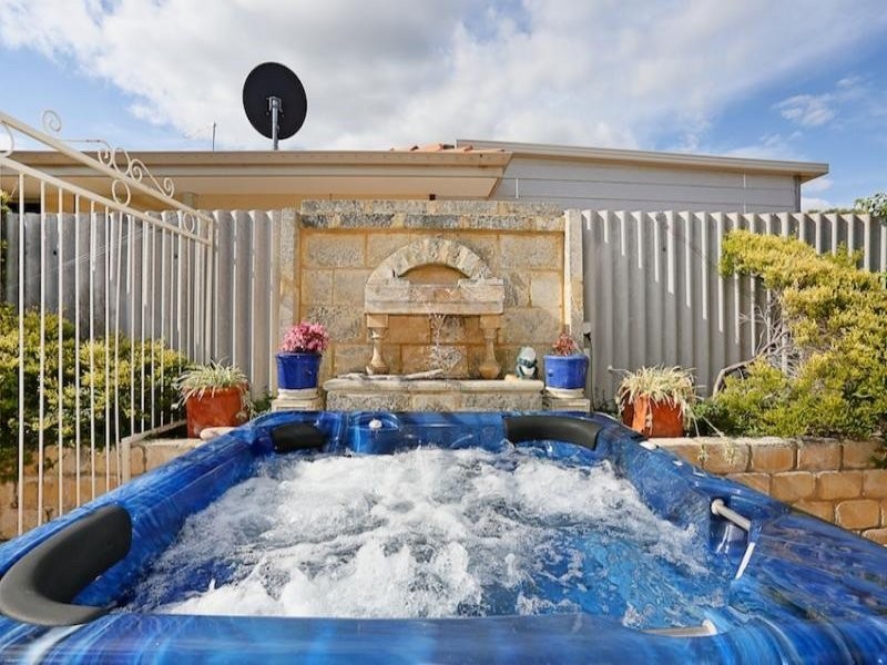 38 Noreena Avenue, Golden Bay WA 6174