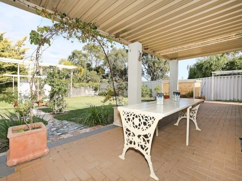 38 Noreena Avenue, Golden Bay WA 6174