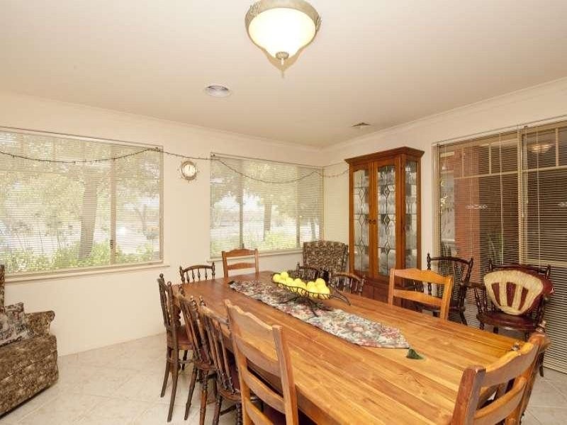 9 Rivergum Esplanade, South Yunderup WA 6208