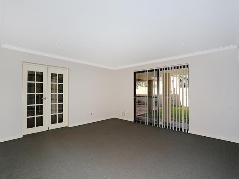 30 Madora Beach Road, Madora Bay WA 6210