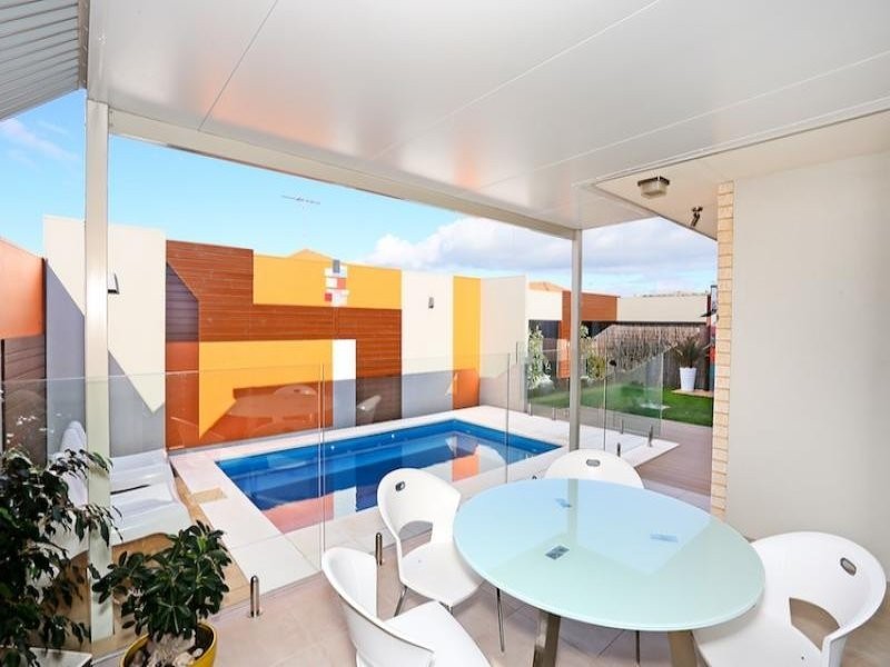 10 Adriana Way, Halls Head WA 6210