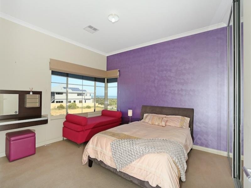 17 Abeona Parade, Madora Bay WA 6210