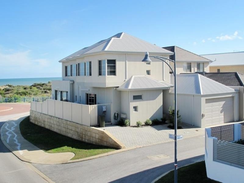17 Abeona Parade, Madora Bay WA 6210