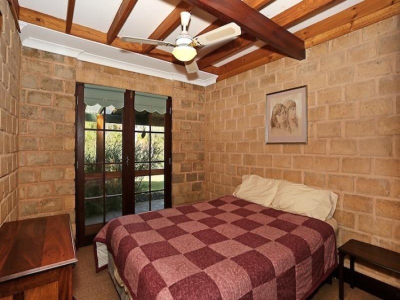 31 Marginata Road, Parklands WA 6180