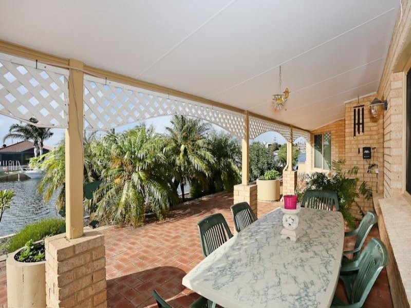 32 Woolah Place, South Yunderup WA 6208