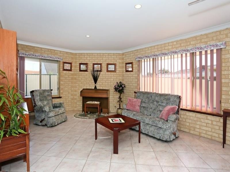 32 Woolah Place, South Yunderup WA 6208