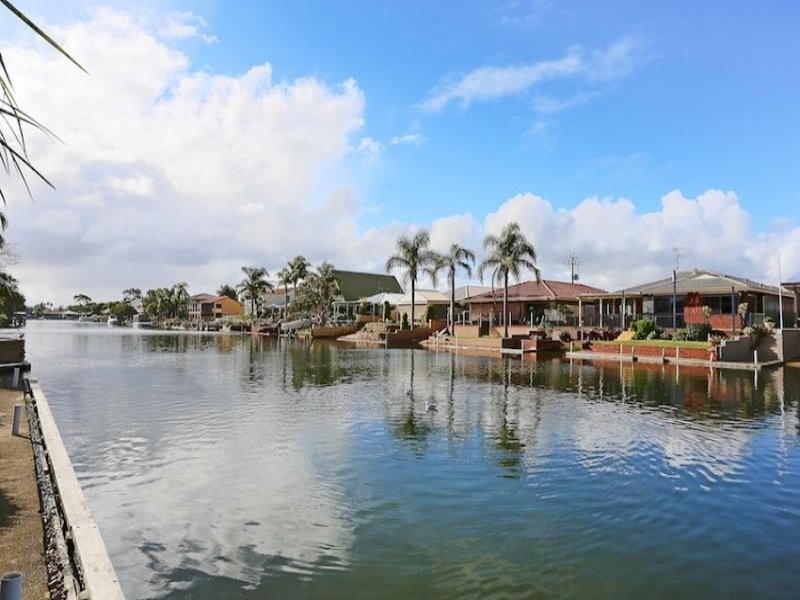 32 Woolah Place, South Yunderup WA 6208