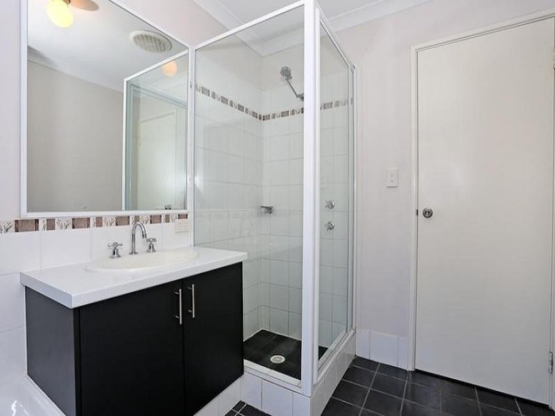 85 Hudson Drive, Dudley Park WA 6210