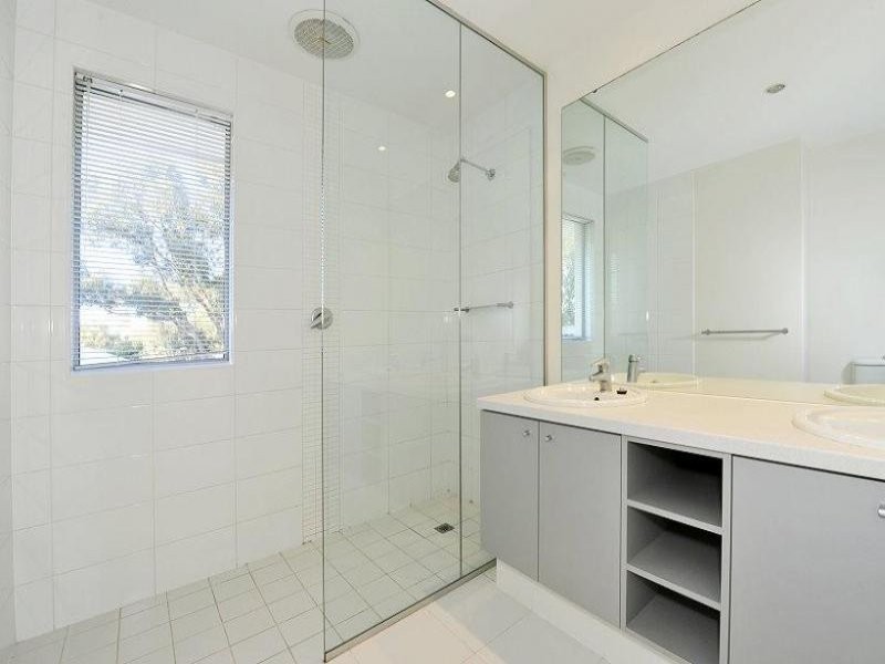 31 Tylney Loop, Meadow Springs WA 6210