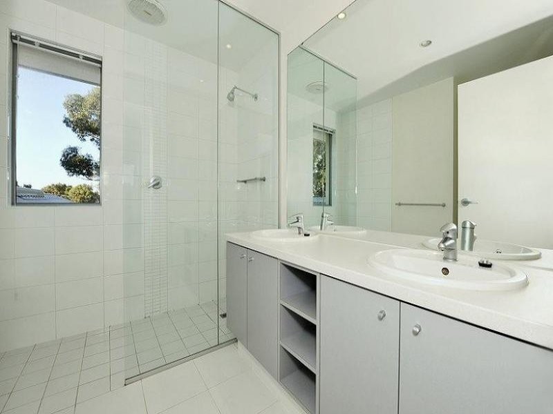 31 Tylney Loop, Meadow Springs WA 6210