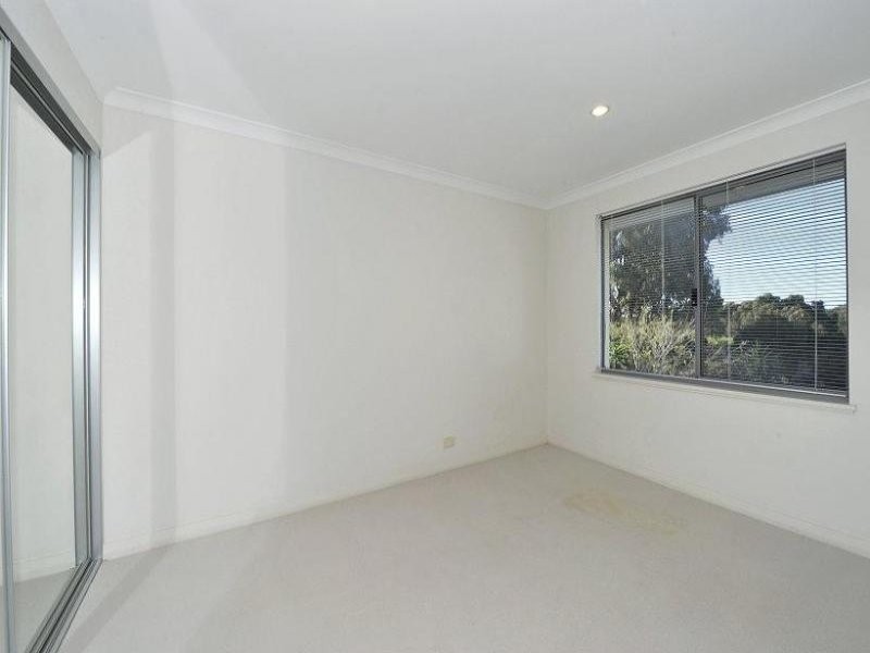 31 Tylney Loop, Meadow Springs WA 6210