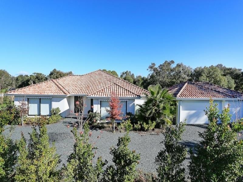 64 Thomasfield Place, Ravenswood WA 6208