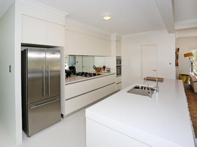 64 Thomasfield Place, Ravenswood WA 6208