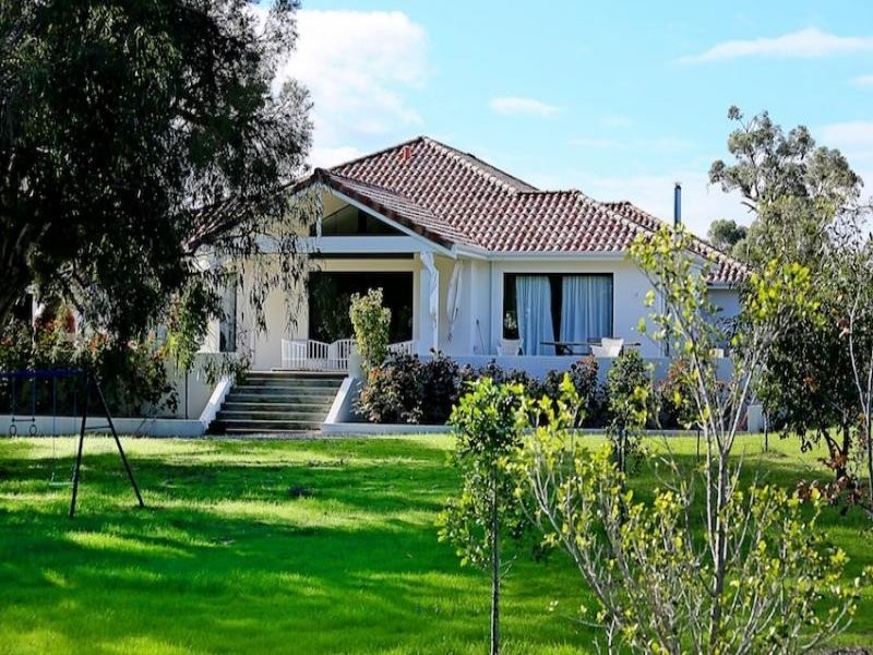 64 Thomasfield Place, Ravenswood WA 6208