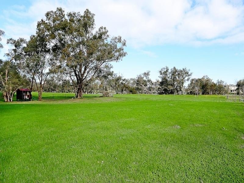 64 Thomasfield Place, Ravenswood WA 6208