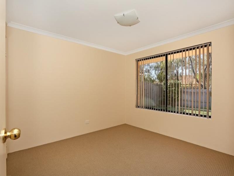 17 Hayman Retreat, Halls Head WA 6210