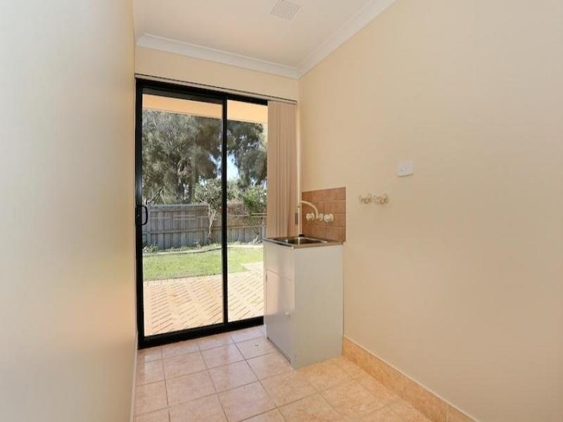 17 Hayman Retreat, Halls Head WA 6210