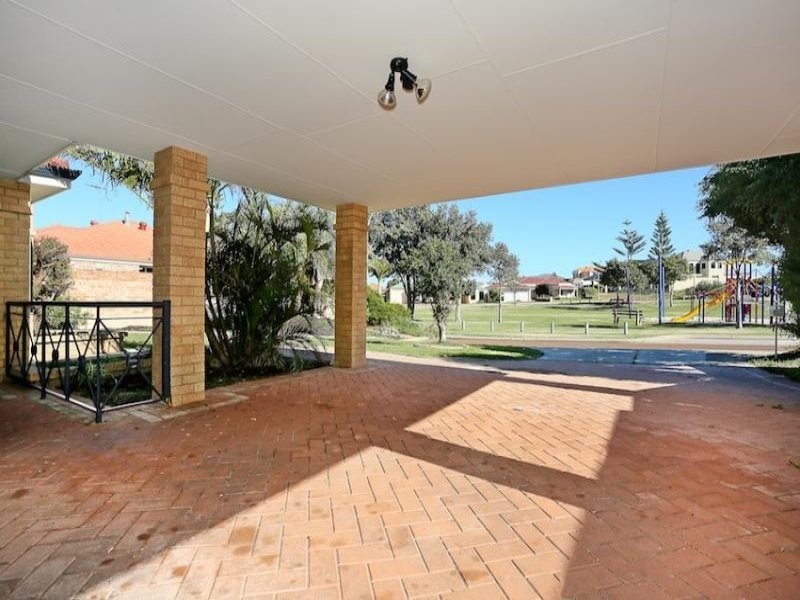 17 Hayman Retreat, Halls Head WA 6210
