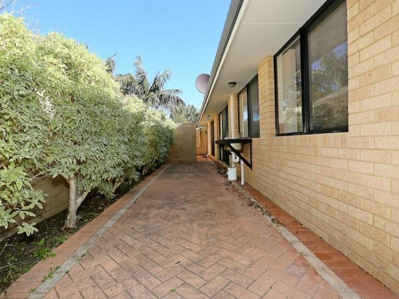 17 Hayman Retreat, Halls Head WA 6210