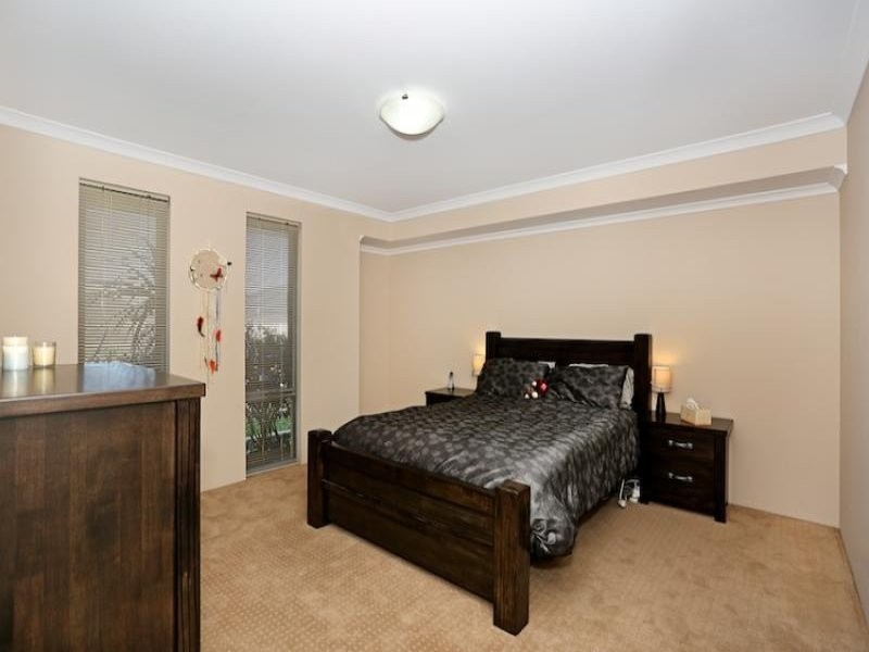 7 St Cloud Link, Meadow Springs WA 6210