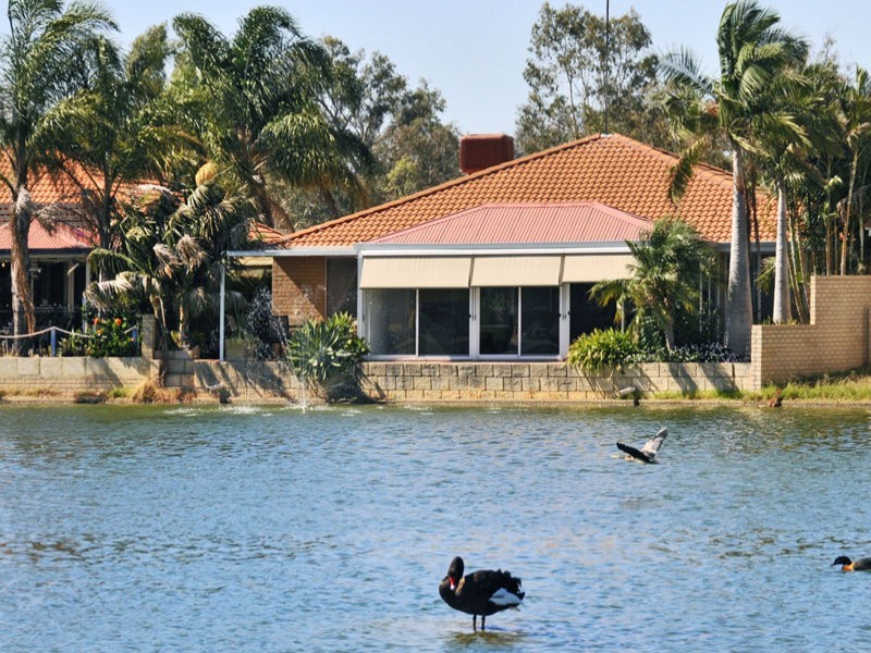 7 Lakes Crescent, South Yunderup WA 6208