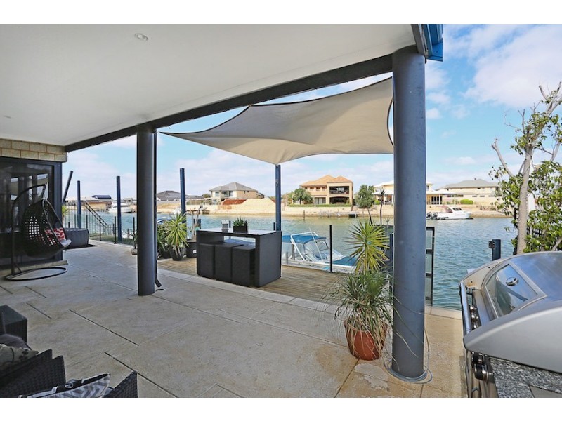 18 Tasman Loop, Dudley Park WA 6210