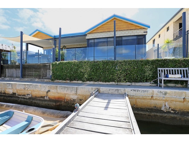18 Tasman Loop, Dudley Park WA 6210