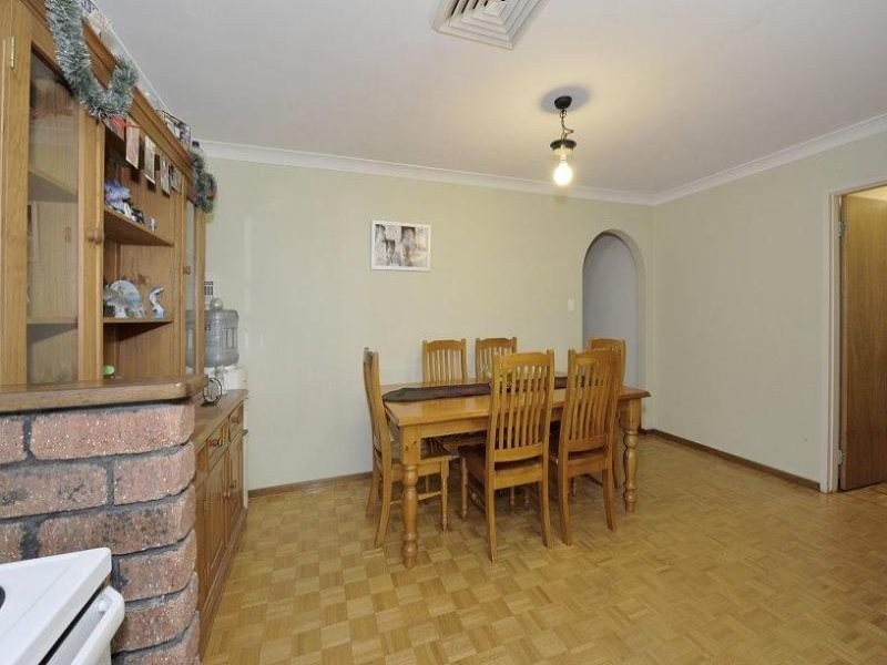 5 Arundel Drive, Halls Head WA 6210