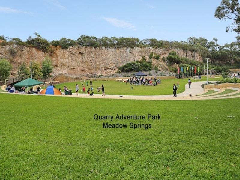 29 Still Meadow Turn, Meadow Springs WA 6210