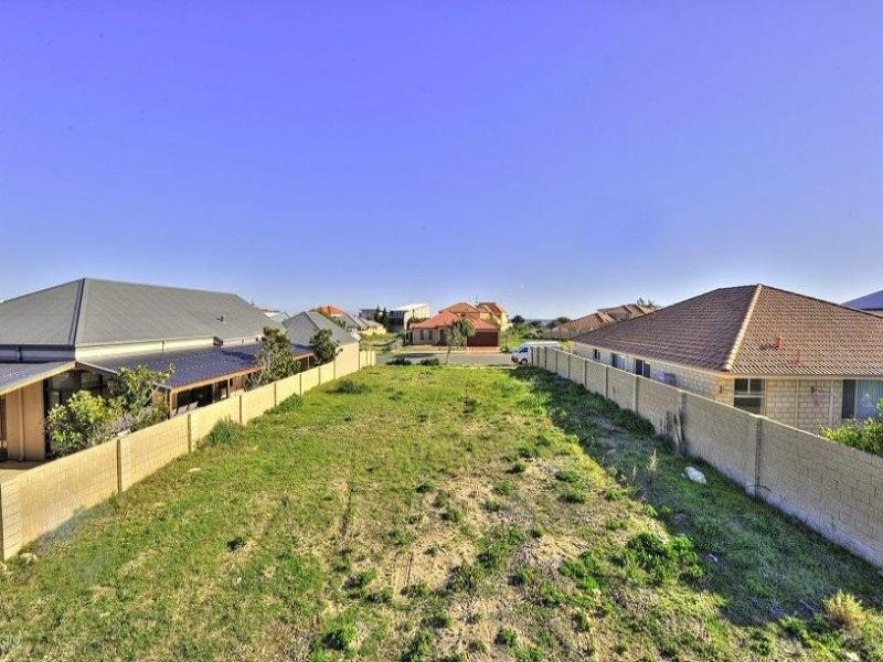 33 Avalon Parade, Wannanup WA 6210