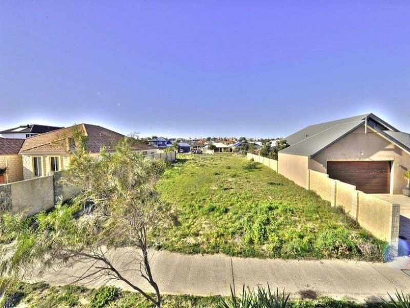 33 Avalon Parade, Wannanup WA 6210