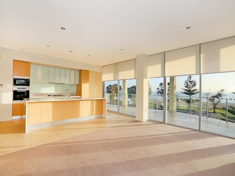 6/11 Halls Head Parade, Halls Head WA 6210