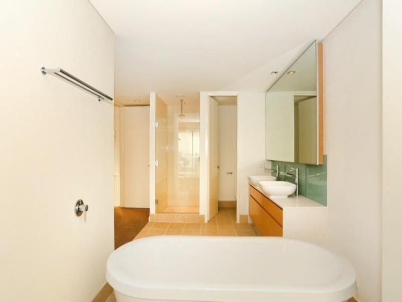 6/11 Halls Head Parade, Halls Head WA 6210