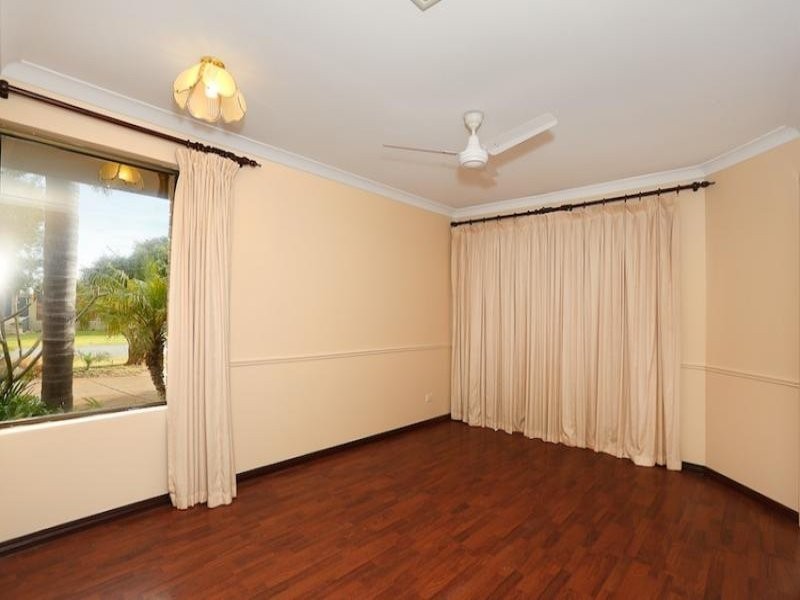 9 Seawind Drive, Silver Sands WA 6210