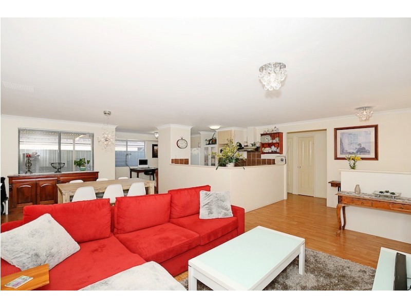 30 Saffron Loop, Falcon WA 6210