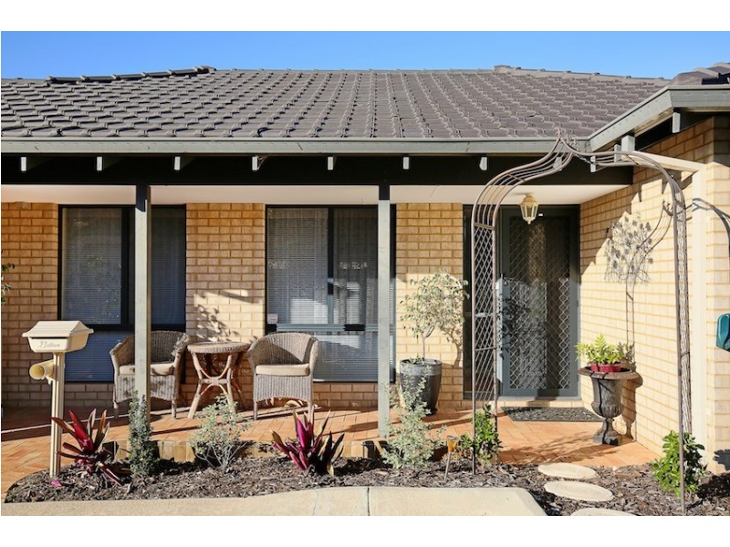 30 Saffron Loop, Falcon WA 6210