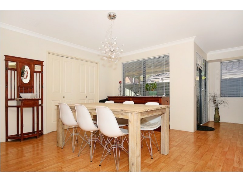 30 Saffron Loop, Falcon WA 6210