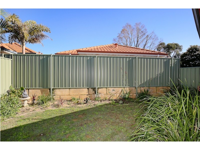 30 Saffron Loop, Falcon WA 6210