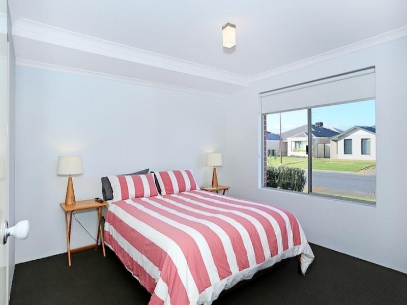 105 Camden Way, Meadow Springs WA 6210