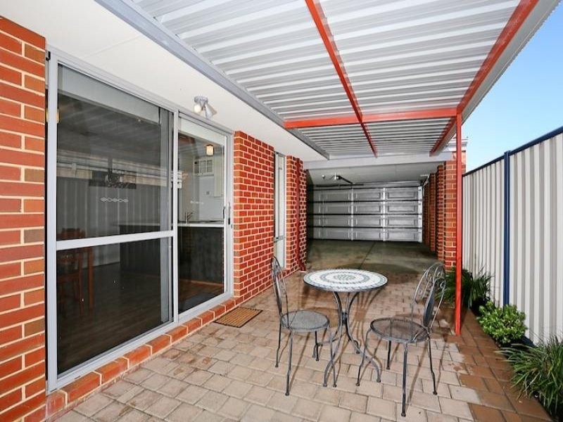 105 Camden Way, Meadow Springs WA 6210