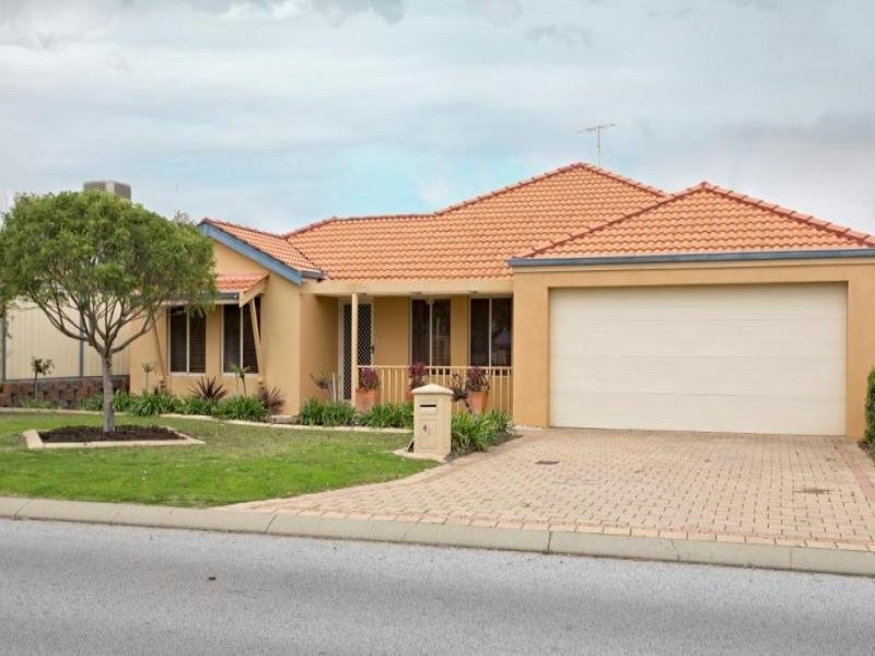 49 Mariners Cove Drive, Dudley Park WA 6210